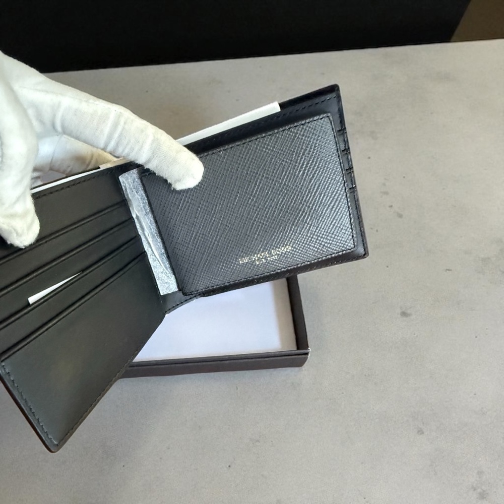 NWT Michael Kors Men’s Leather Harrison Wallet in Greyhound! New in Box! - Picture 3 of 5